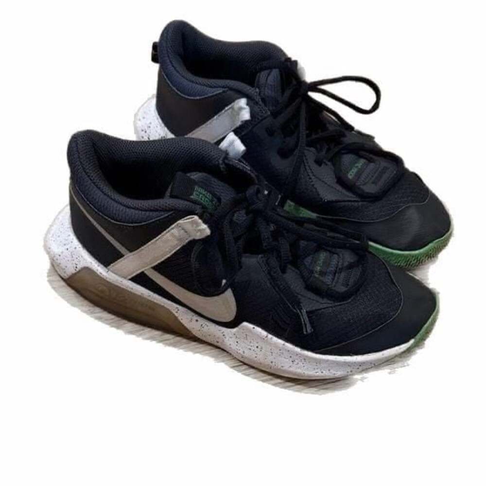 Nike Air Zoom Crossover GS Basketball Shoe Size 6Y